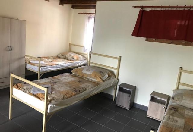 Convoy Panzio Bed & Breakfast Szajol Exterior foto